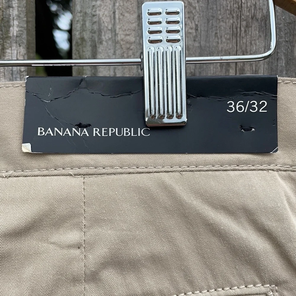 Banana Republic Cell Phone Pants Beige Chinos 36/32 NWT